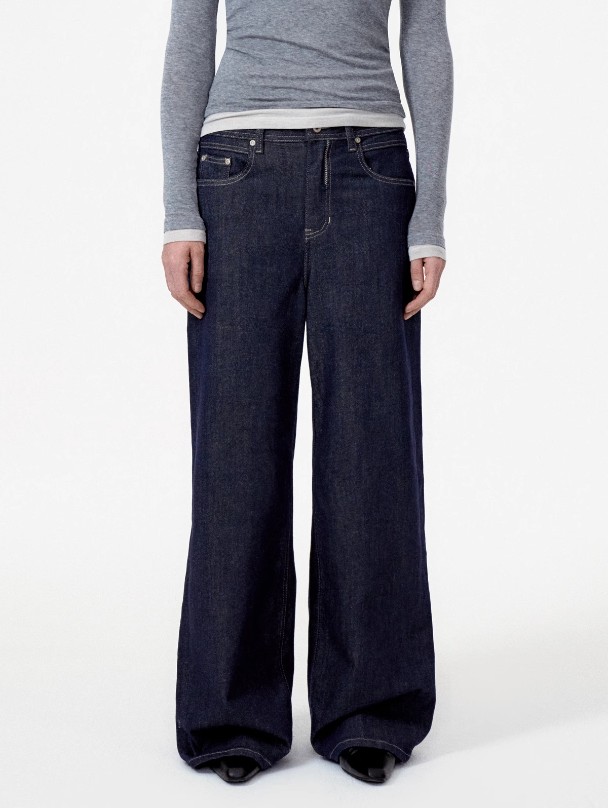 Classic Wide-Leg Jeans