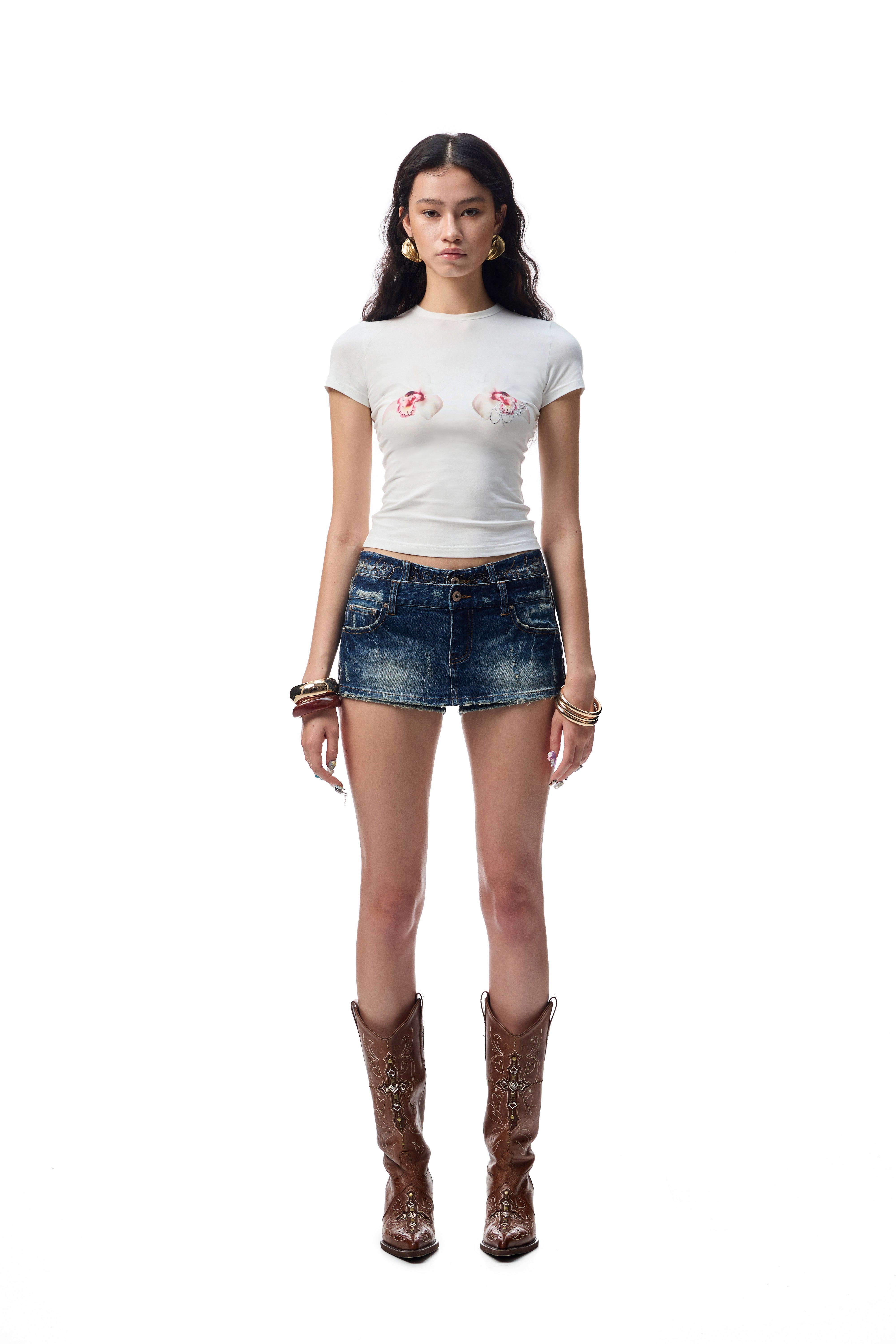 Petal Tide Graphic Slim Tee