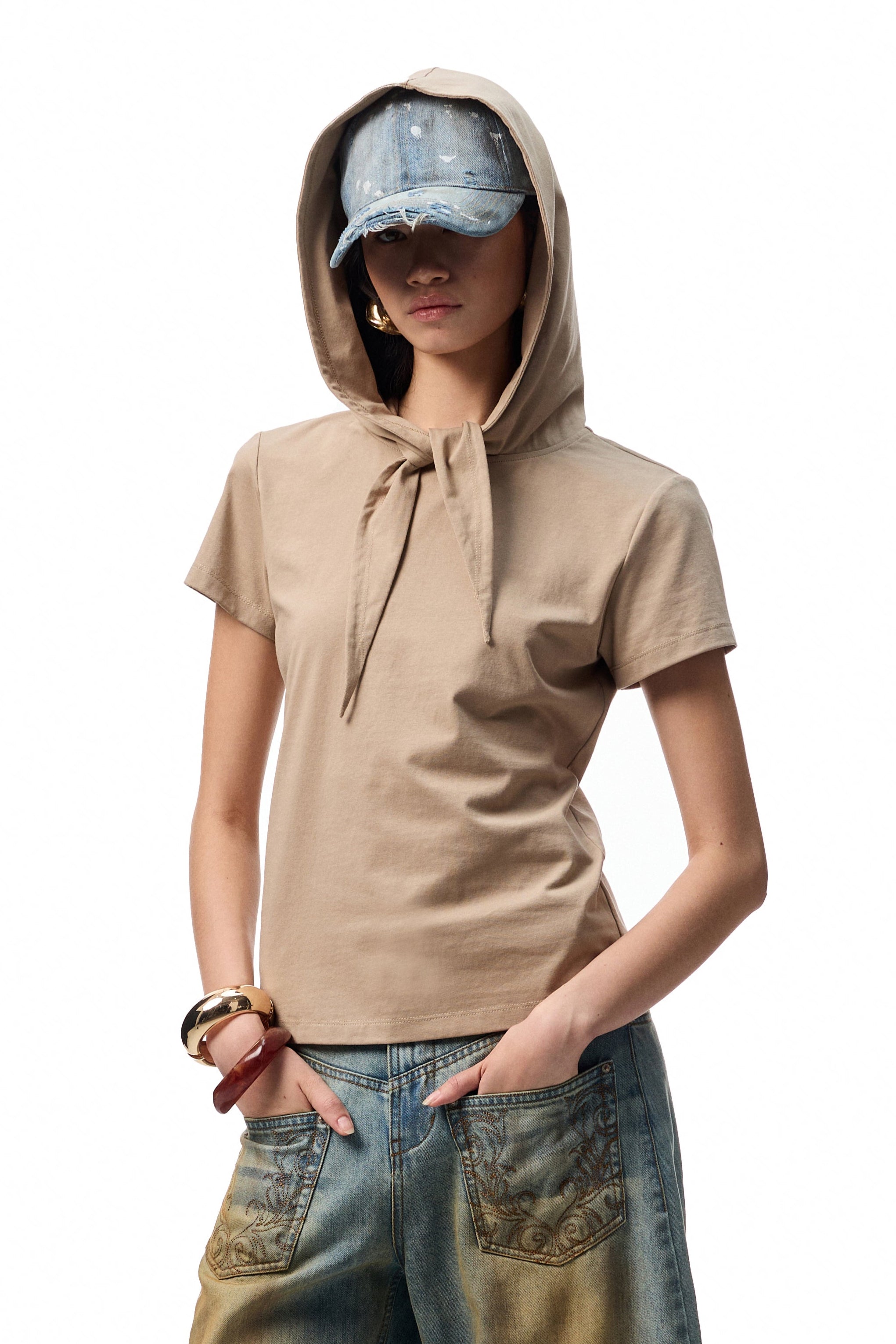 Knot & Hood Tee