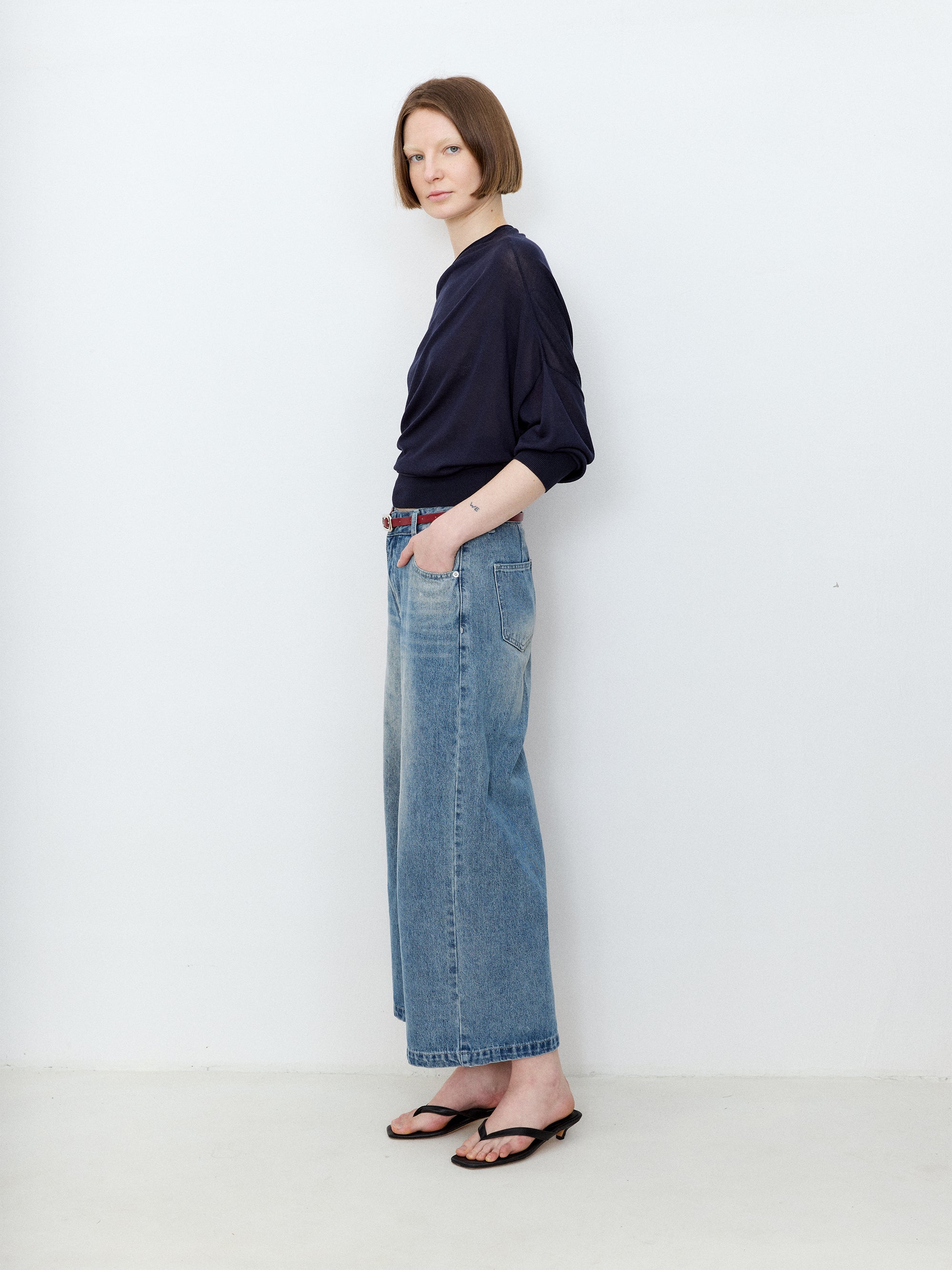 Cropped Wide Blues Jean