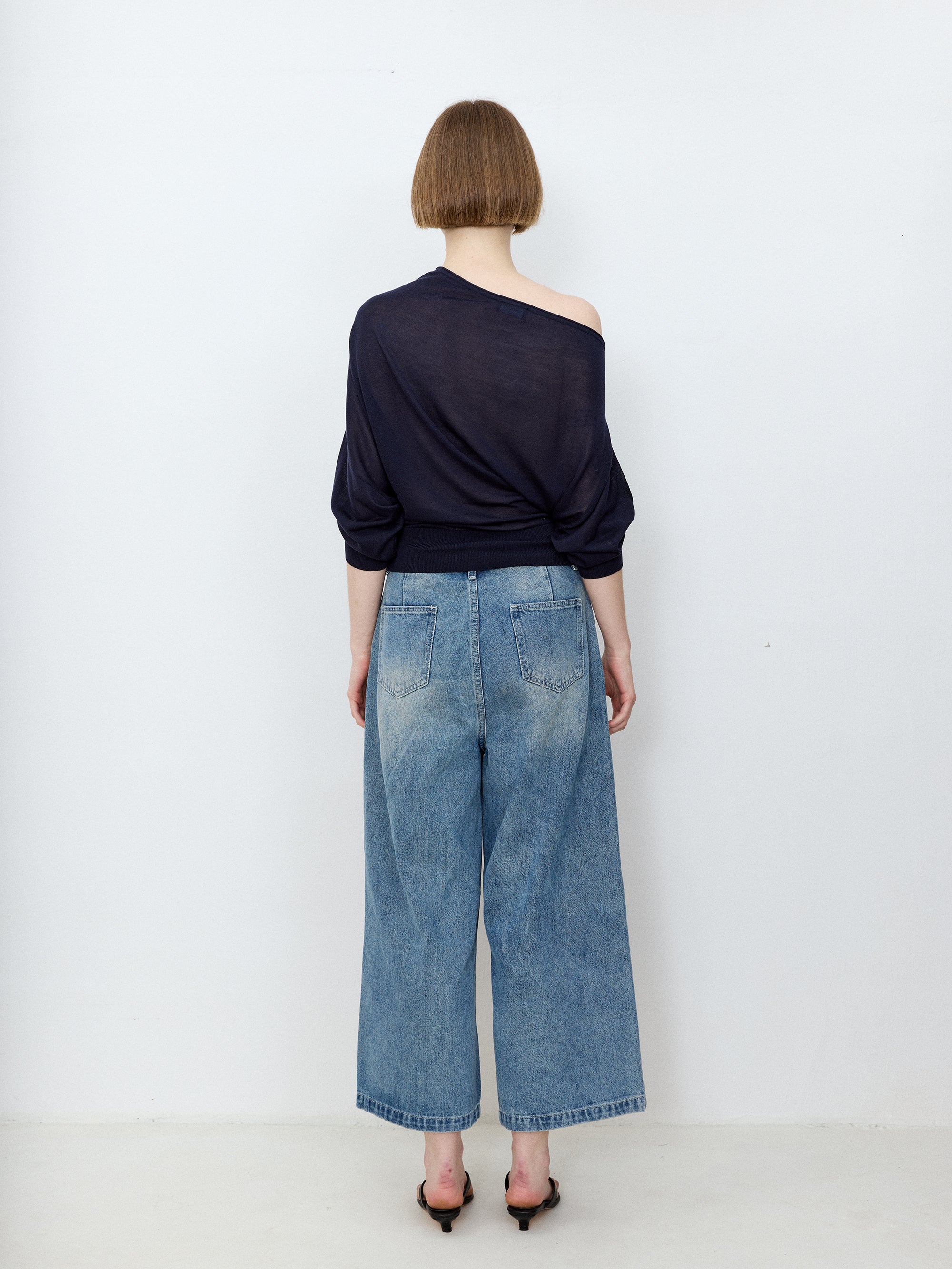 Cropped Wide Blues Jean