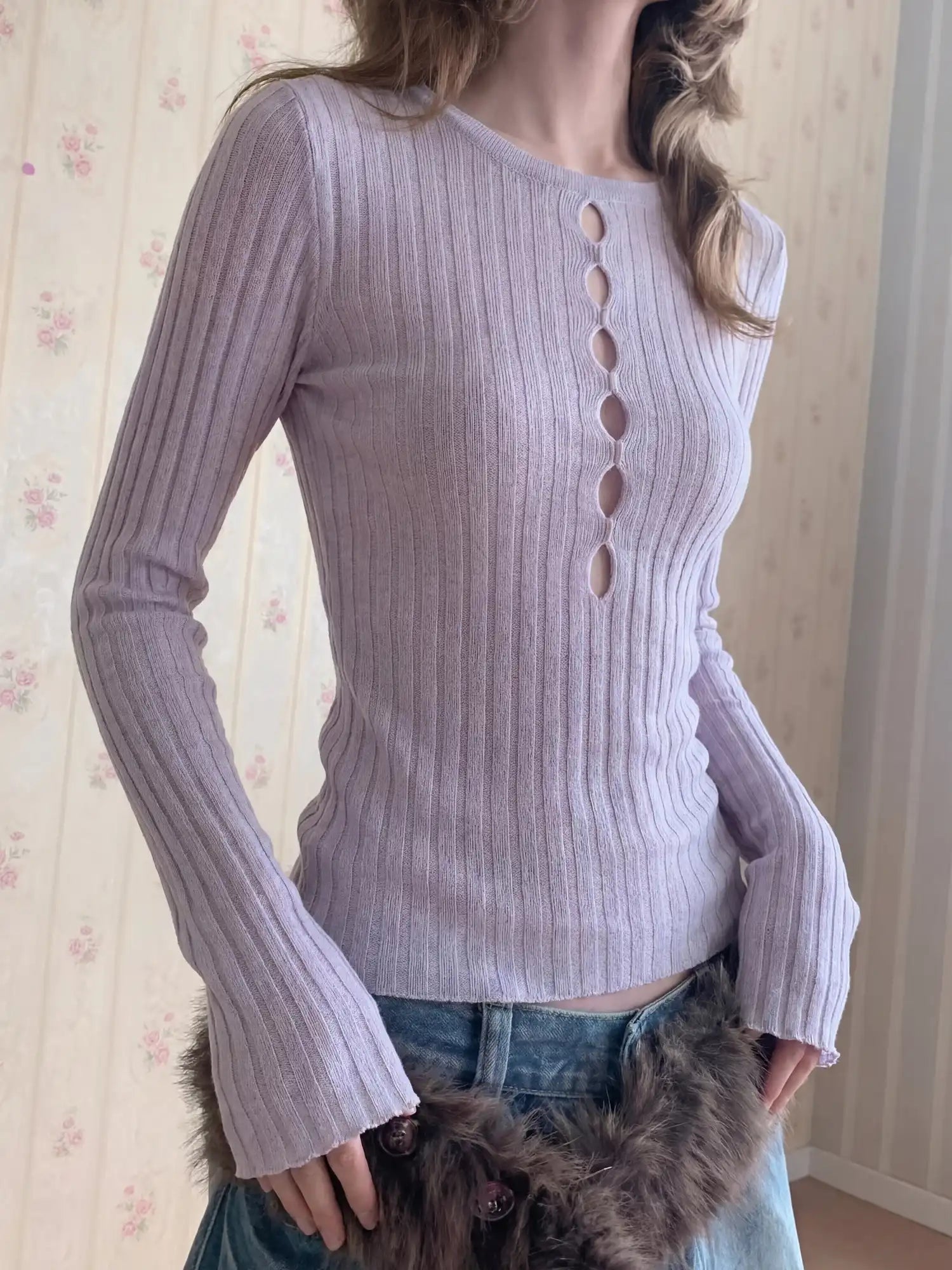 CantonCollective Design Body-Hugging Keyhole Sweater-Knit Long Sleeve Tee | Canton Collective