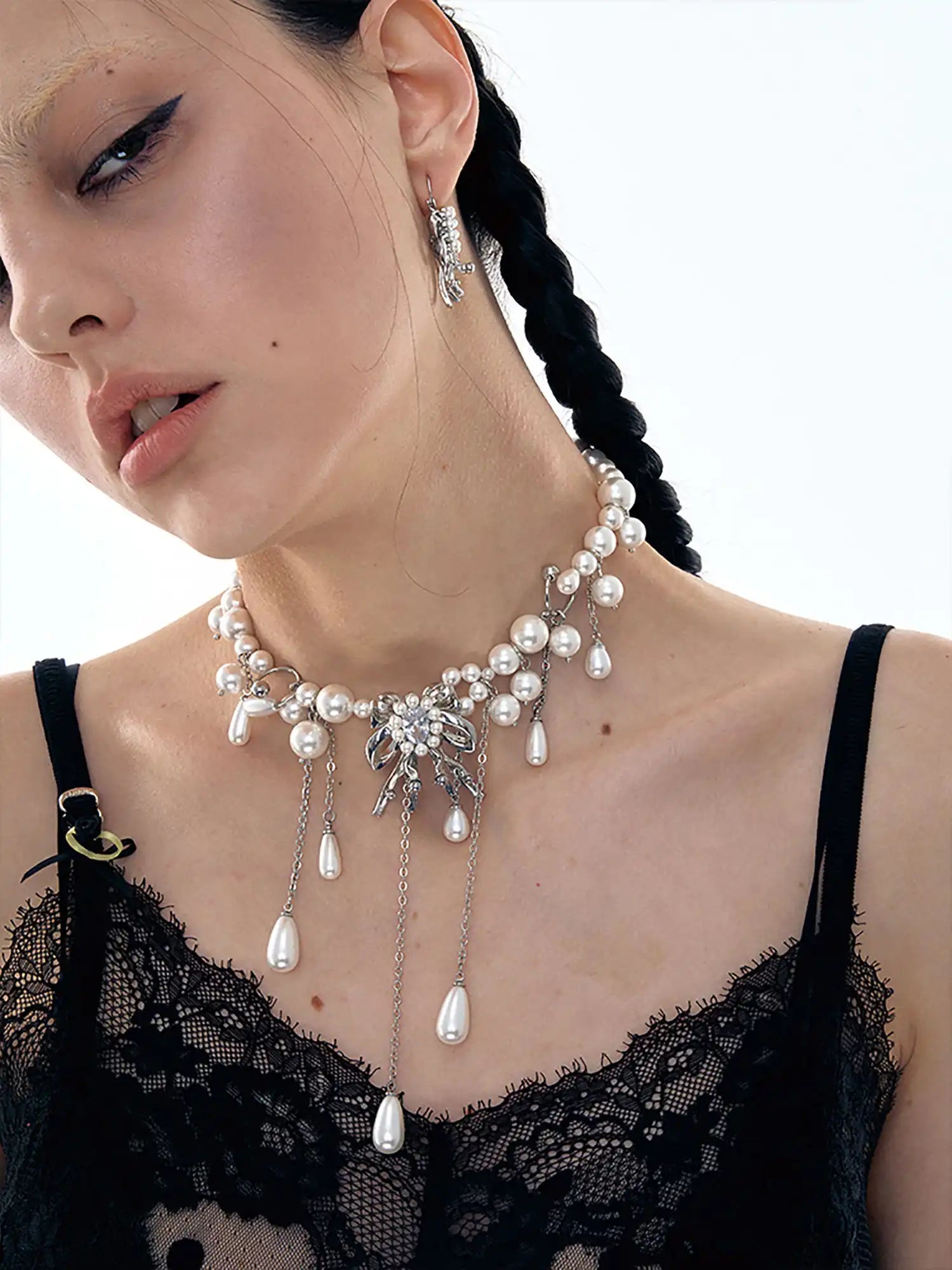 1Jinn M2M Drip Pearl Bow Necklace | Canton Collective