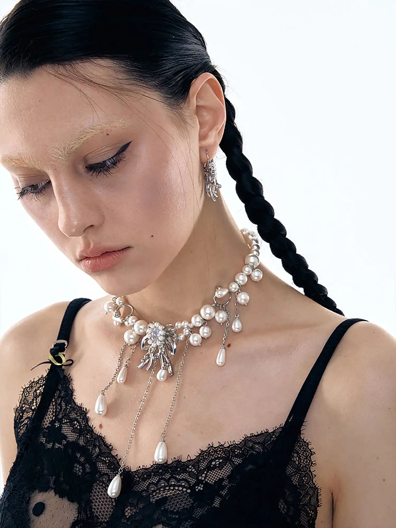 1Jinn M2M Drip Pearl Bow Necklace | Canton Collective