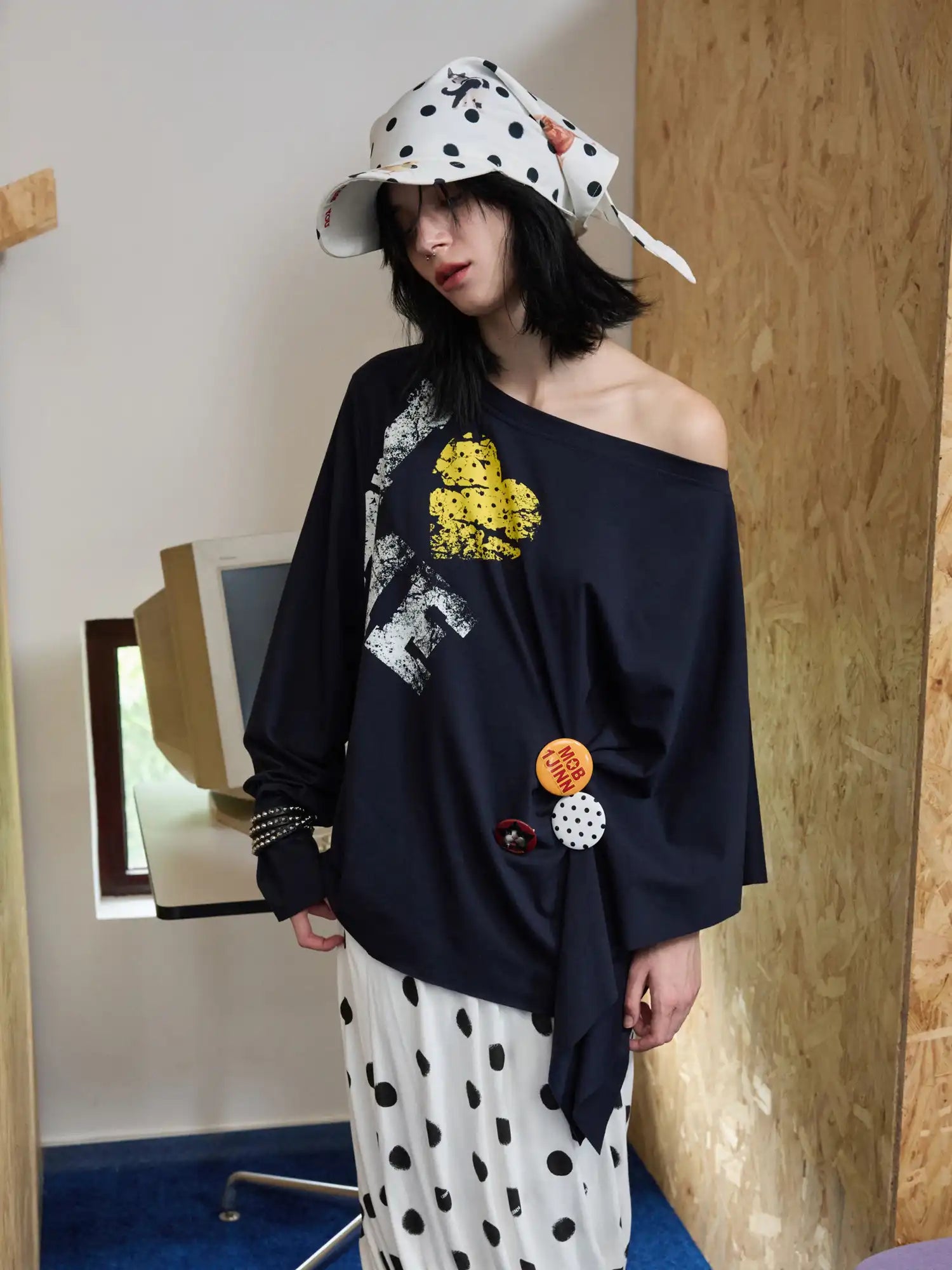 1Jinn Studio Lazy Style Off Shoulder Sweatshirt | Canton Collective