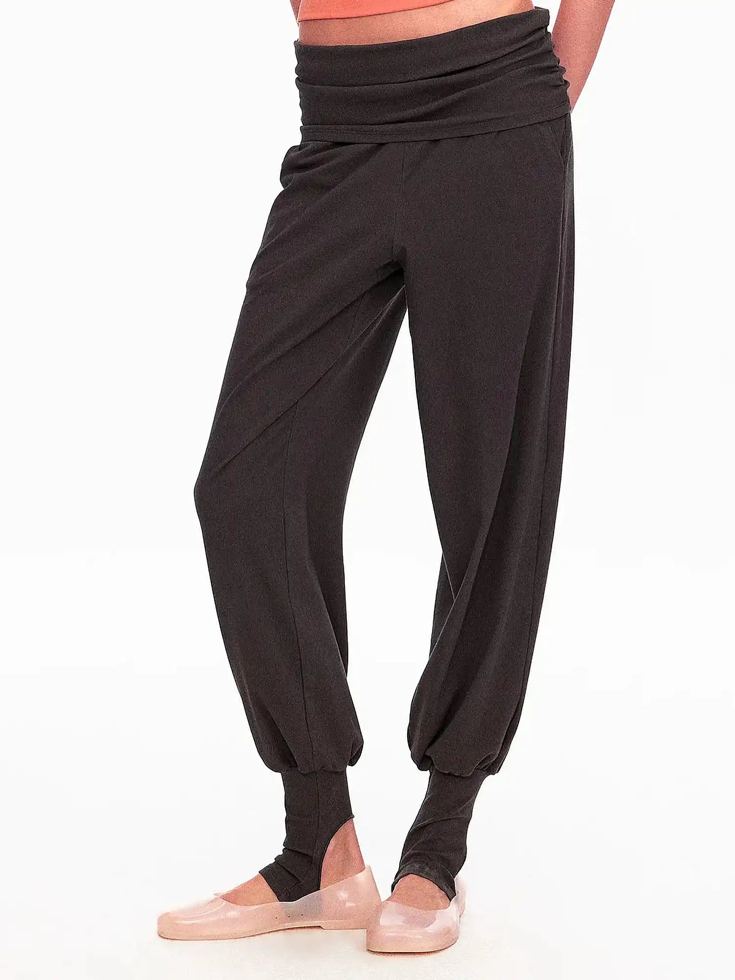 Ayo Low Rise Ruched Foldover Jogger Pants | Canton Collective