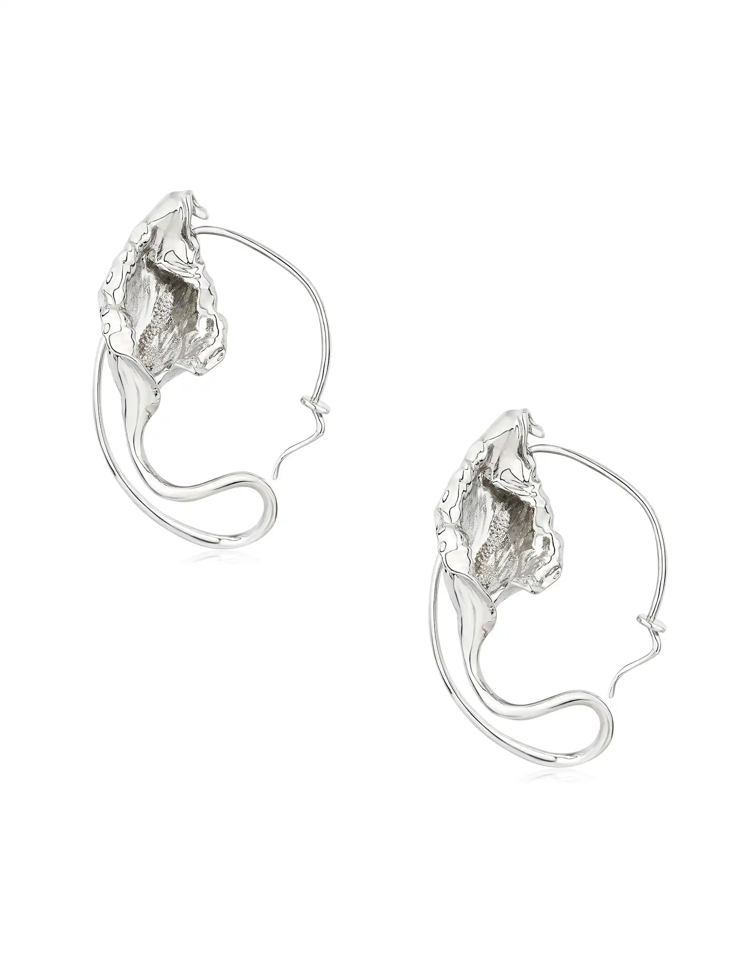 1Jinn M2M Metal Flower Ear Cuff | Canton Collective