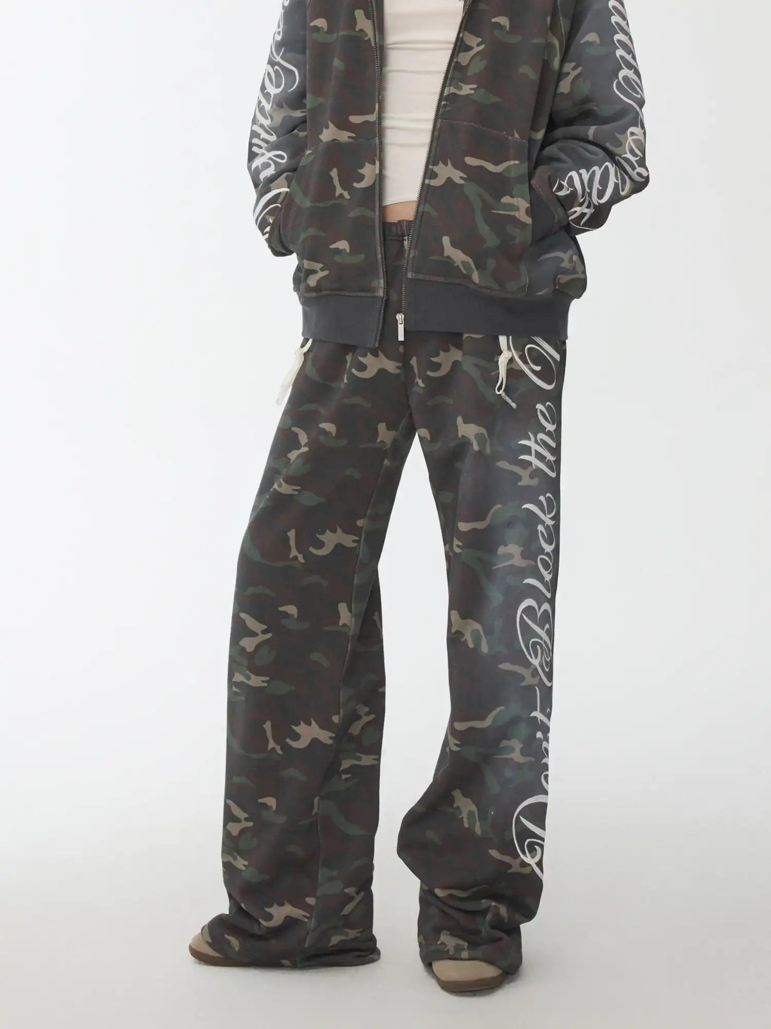 1Jinn Studio Narrow-Waist Camo Sweatpants | Canton Collective