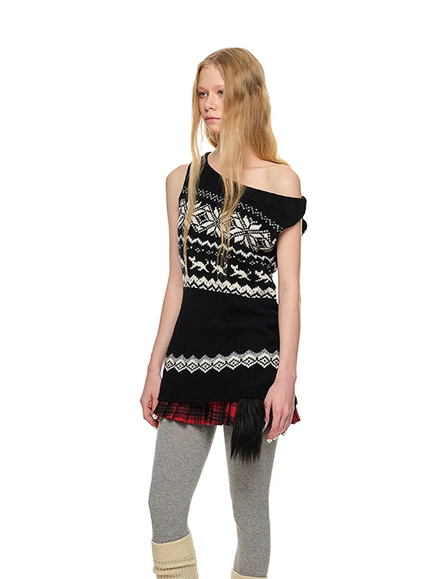 1Jinn Studio Off-Shoulder Christmas Fair Isle Sweater | Canton Collective