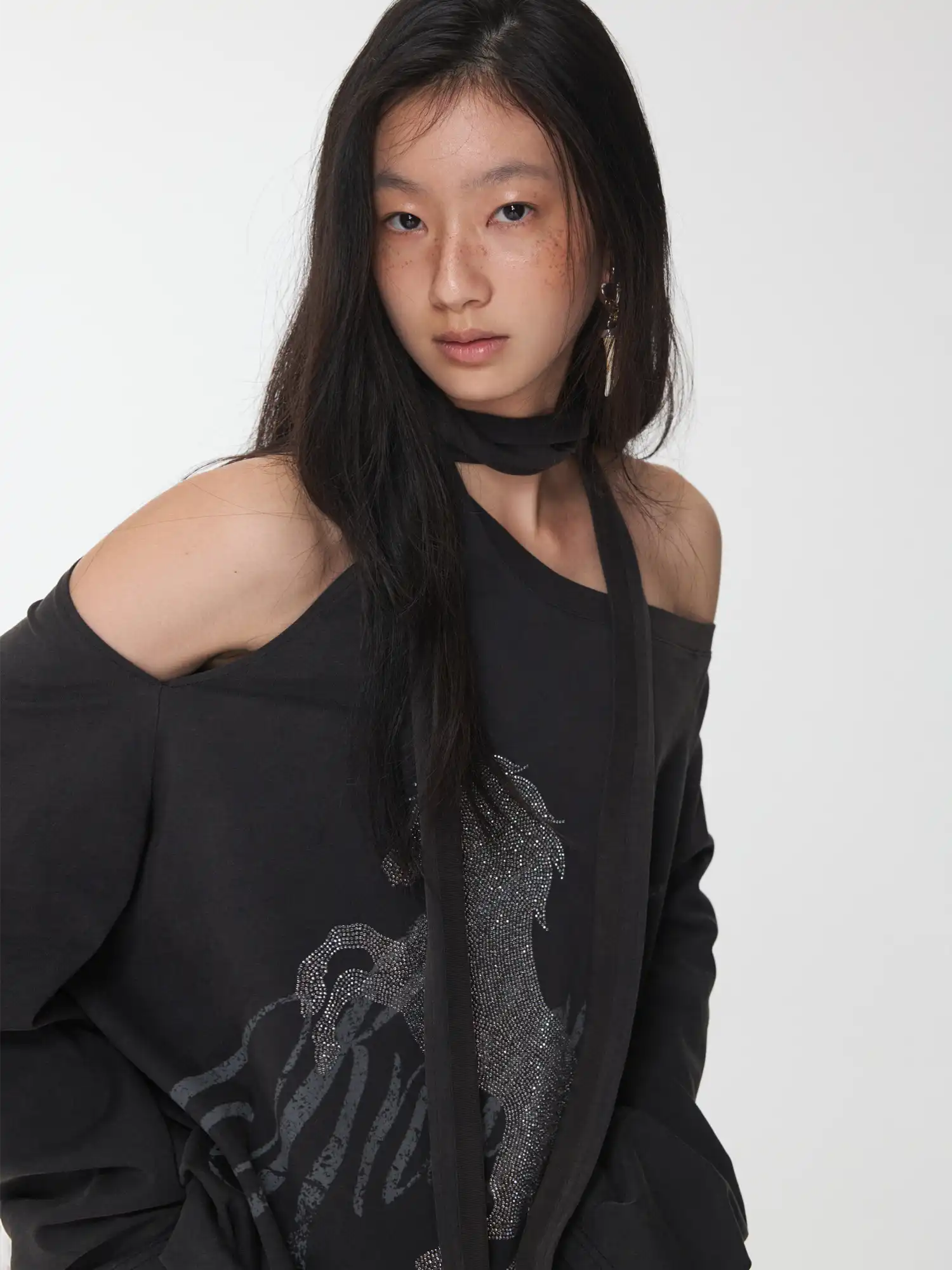 1Jinn Studio Off-The-Shoulder Tie Sweatshirt | Canton Collective