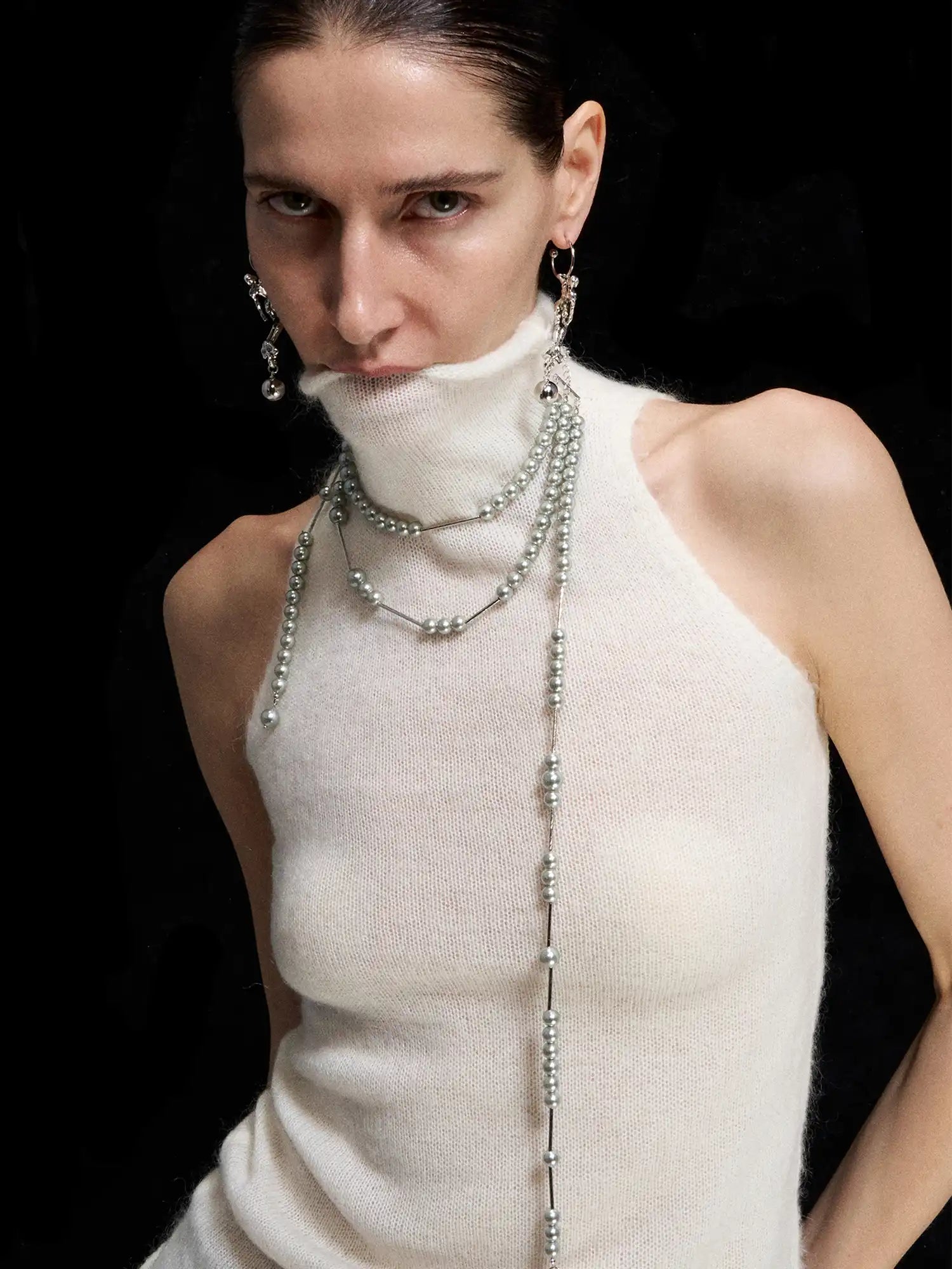 1Jinn M2M Pearl Asymmetrical Necklace | Canton Collective