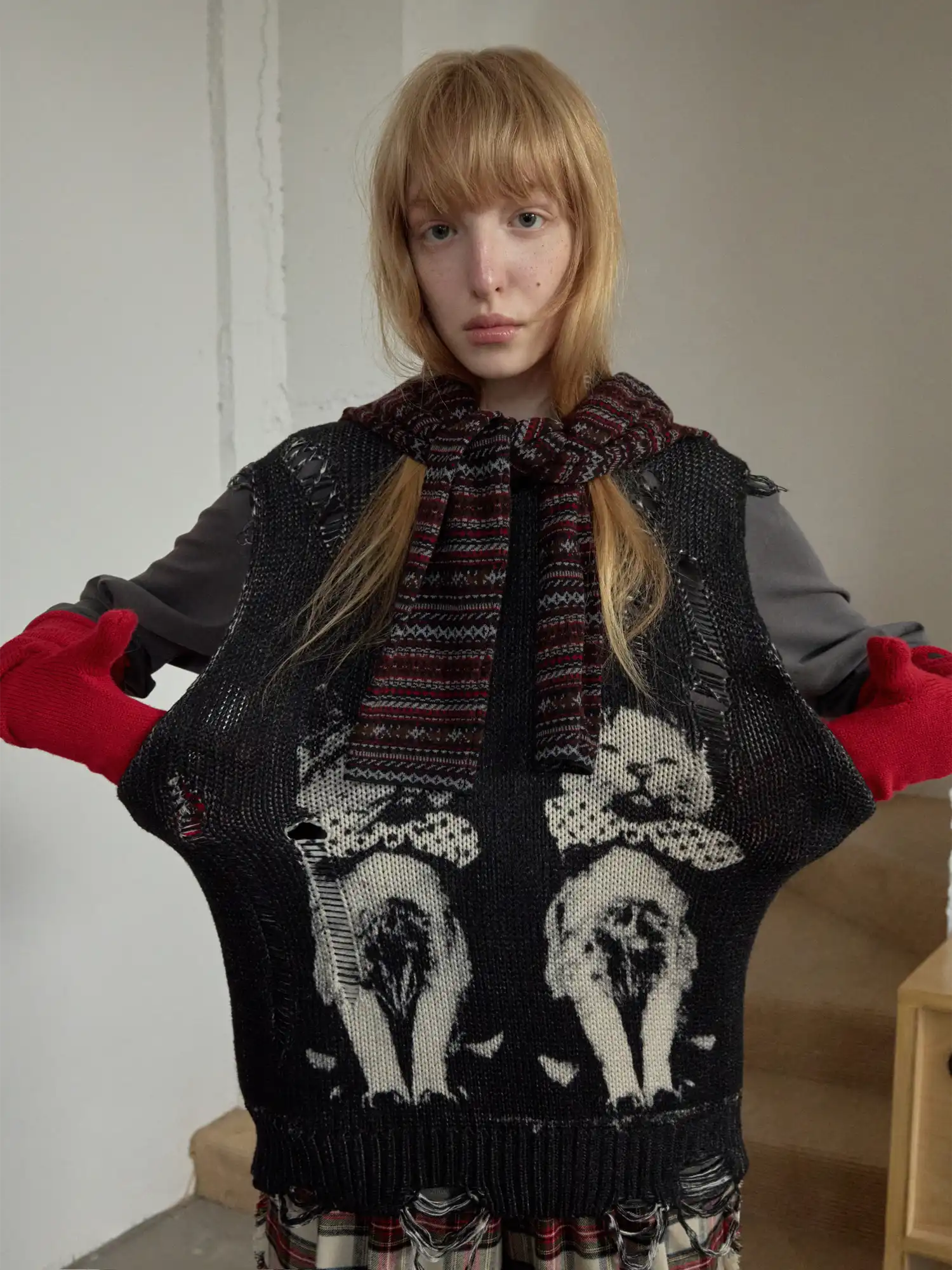 1Jinn Studio Playful Cat Jacquard Knit Vest | Canton Collective