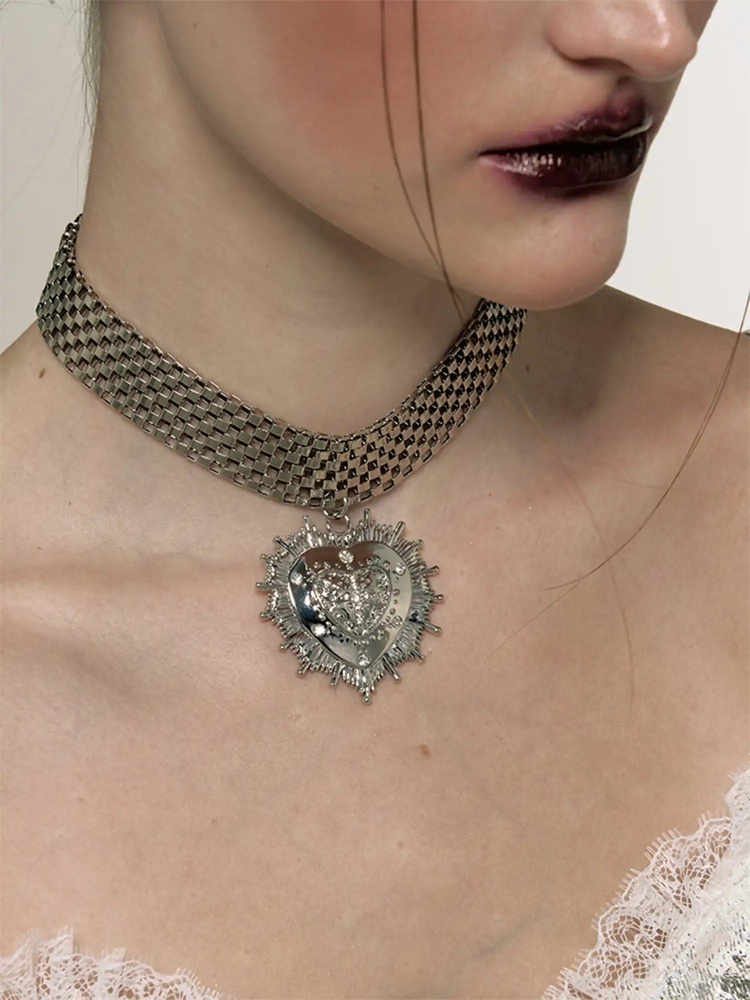 1Jinn M2M Radiant Metal Heart Choker | Canton Collective