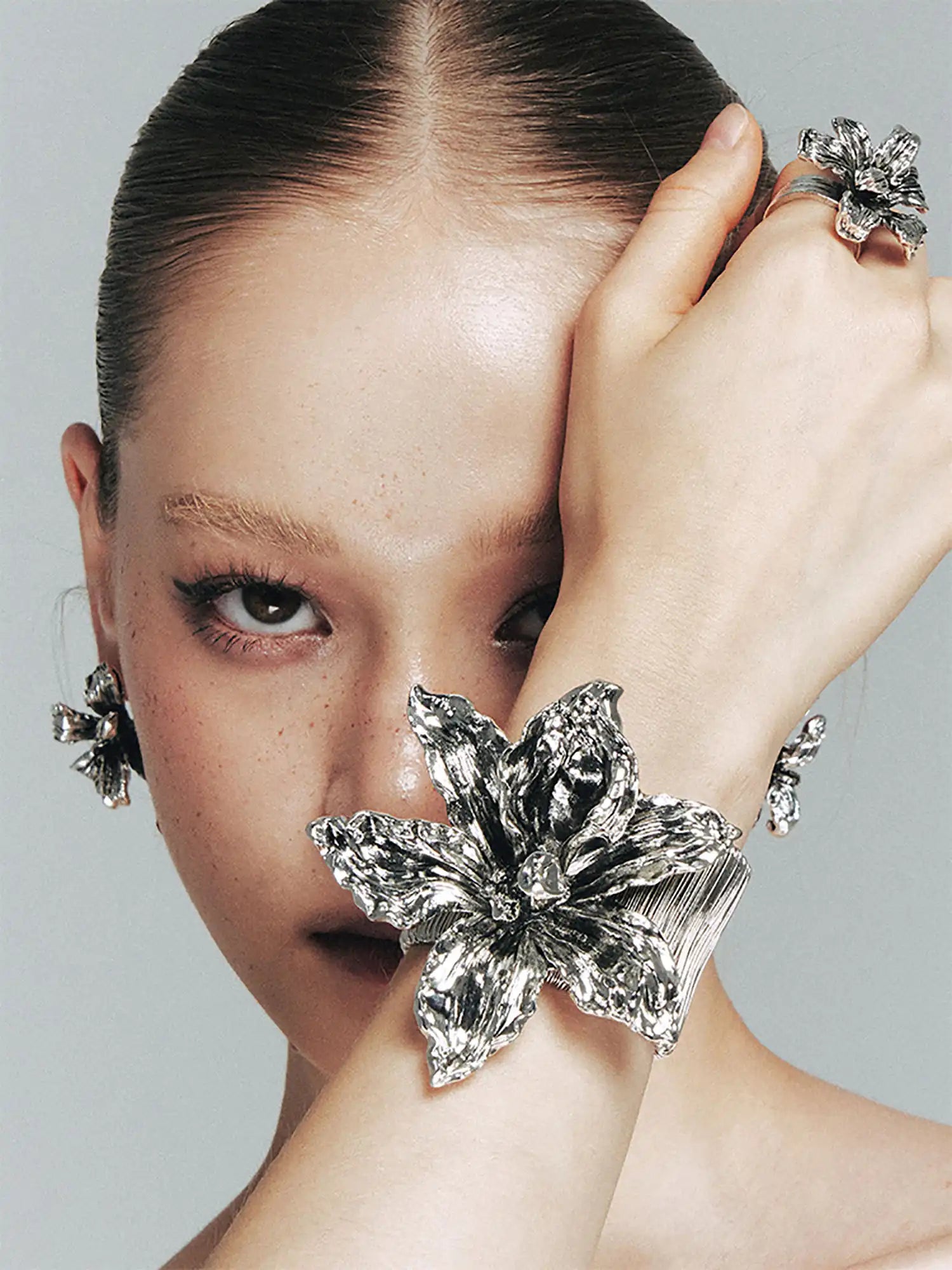 1Jinn M2M Sculptural Flower Cuff | Canton Collective