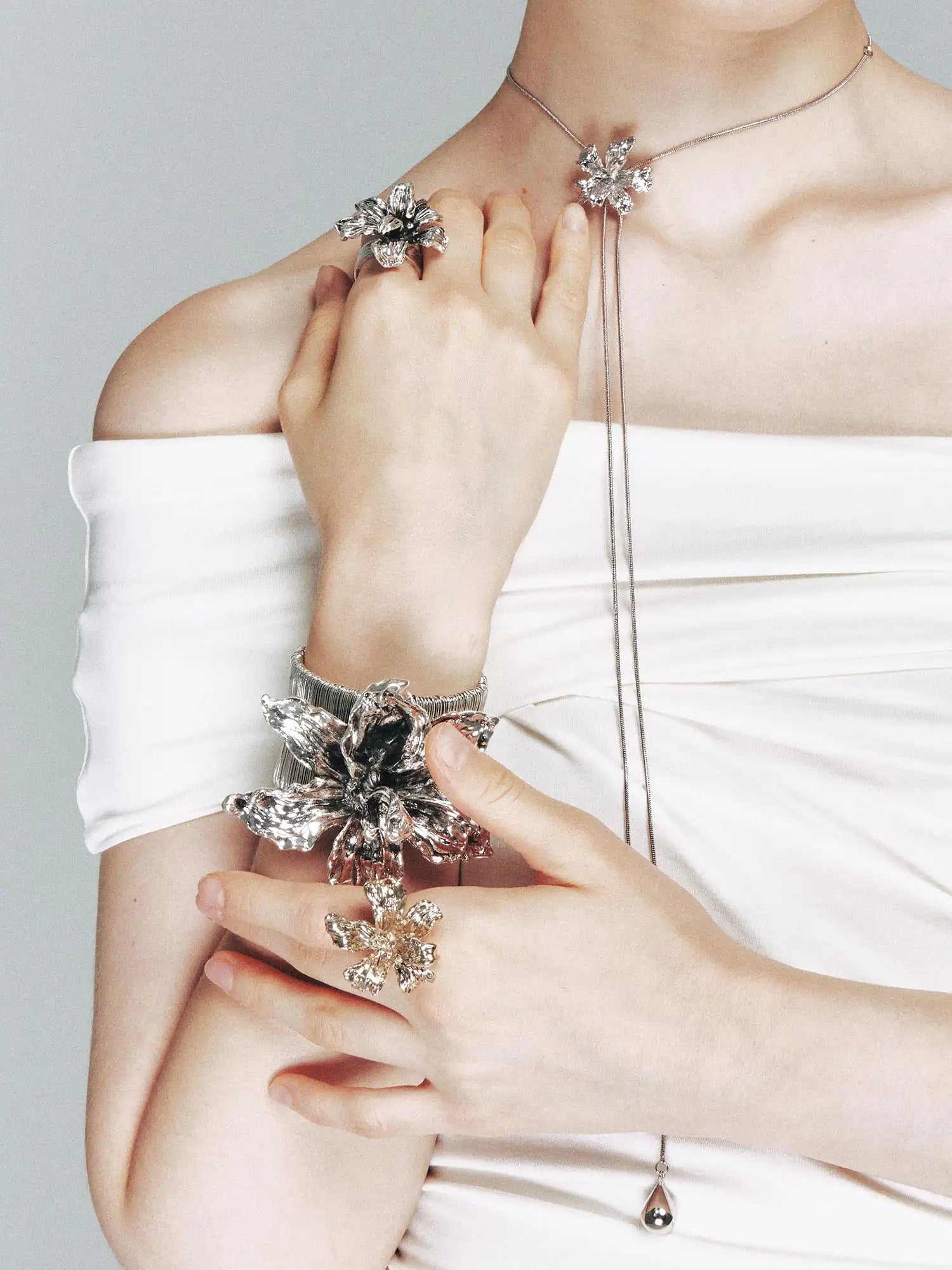 1Jinn M2M Sculptural Flower Cuff | Canton Collective