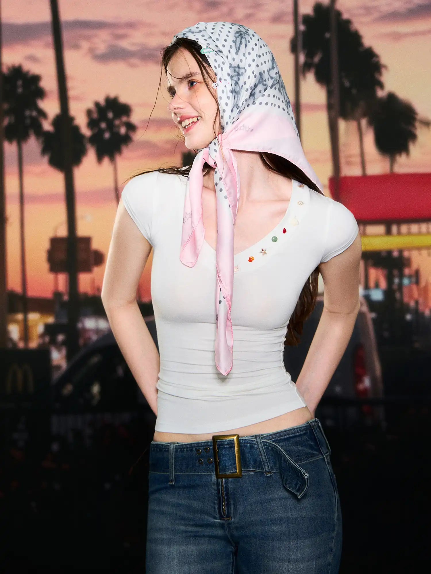 Deleteex Seashell Embellished V-Neck Cropped White Tee | Canton Collective