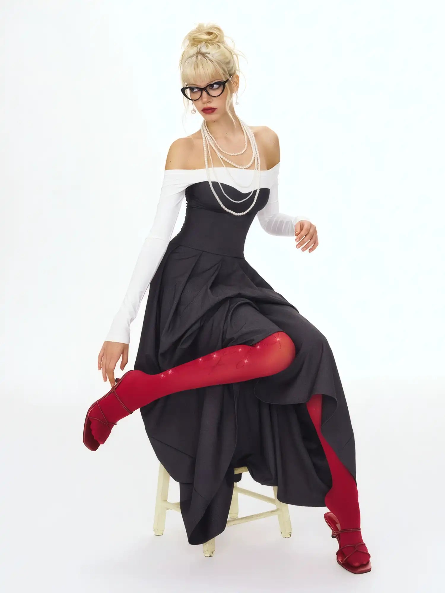 Deleteex Sexy Rhinestone Logo Pantyhose | Canton Collective