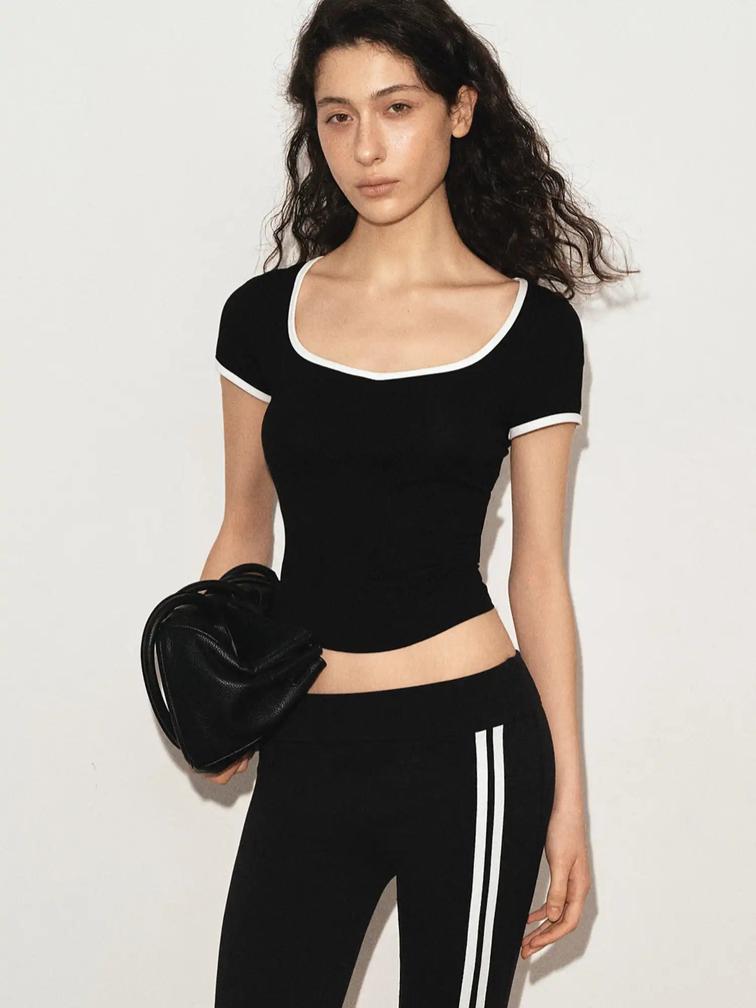 Ayo Short Sleeve Contrast Crop Top | Canton Collective