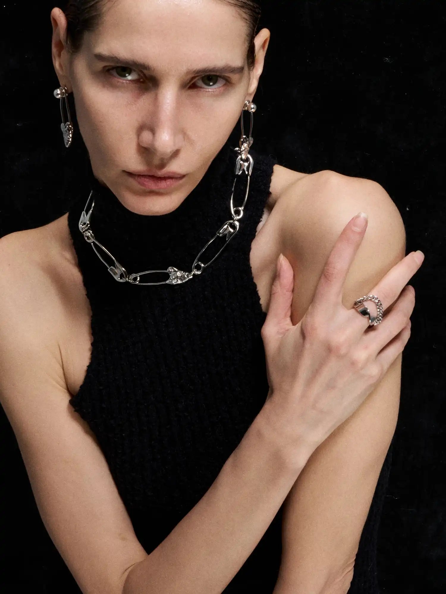 1Jinn M2M Silver Fishbone Safety-Pin Choker | Canton Collective