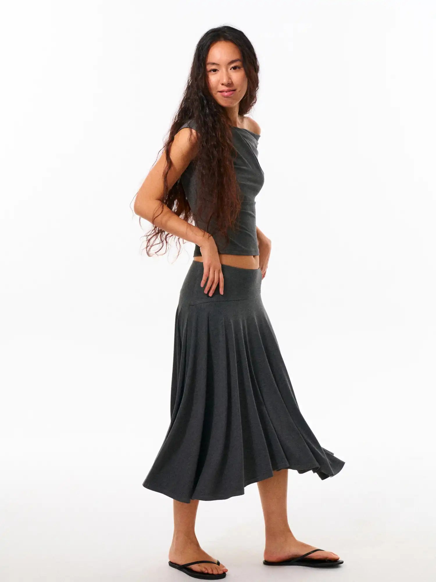 FirstFloor Stretchy Pleated Midi Skirt | Canton Collective