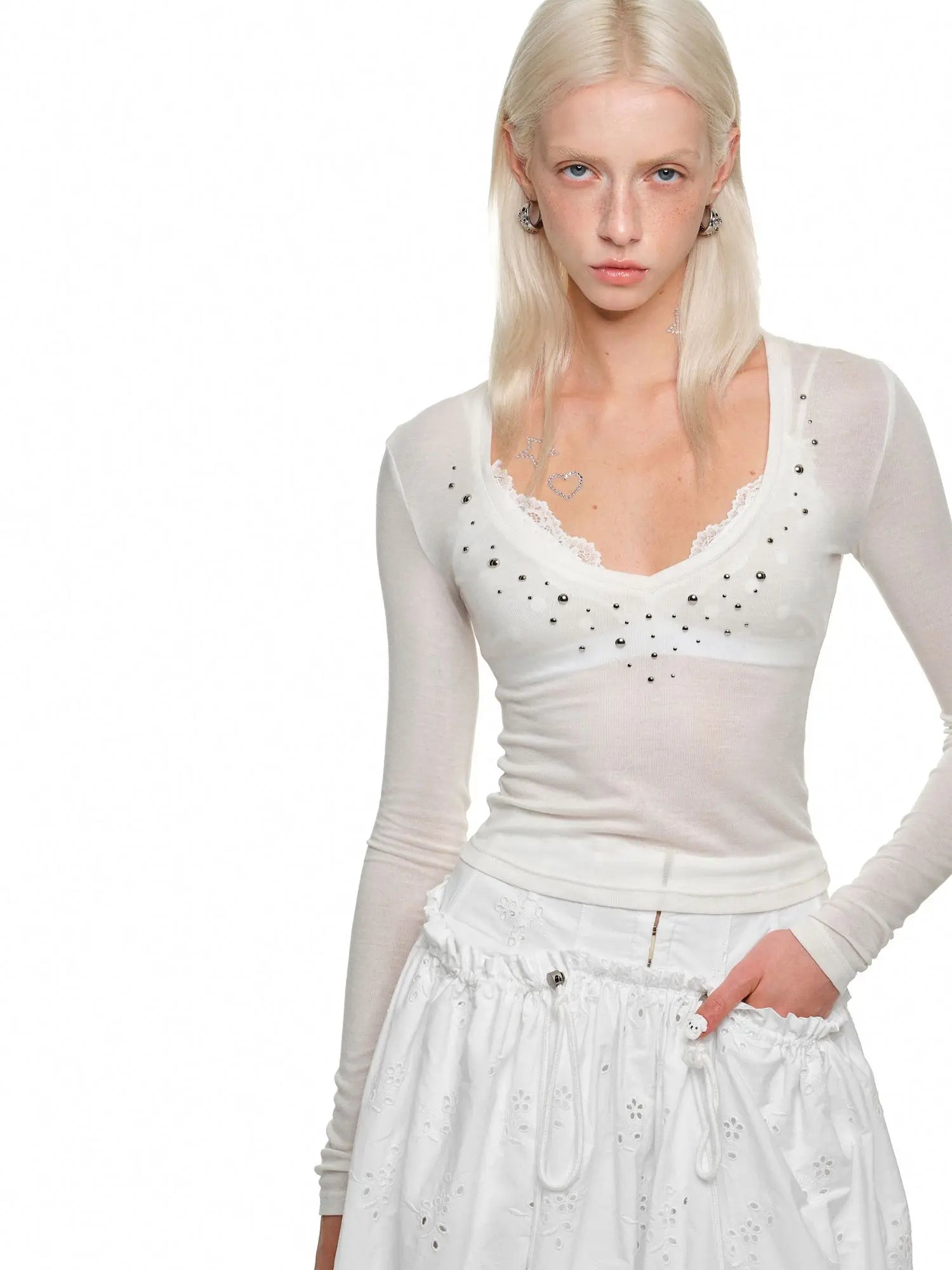 1Jinn Studio Studded Deep V Tee | Canton Collective