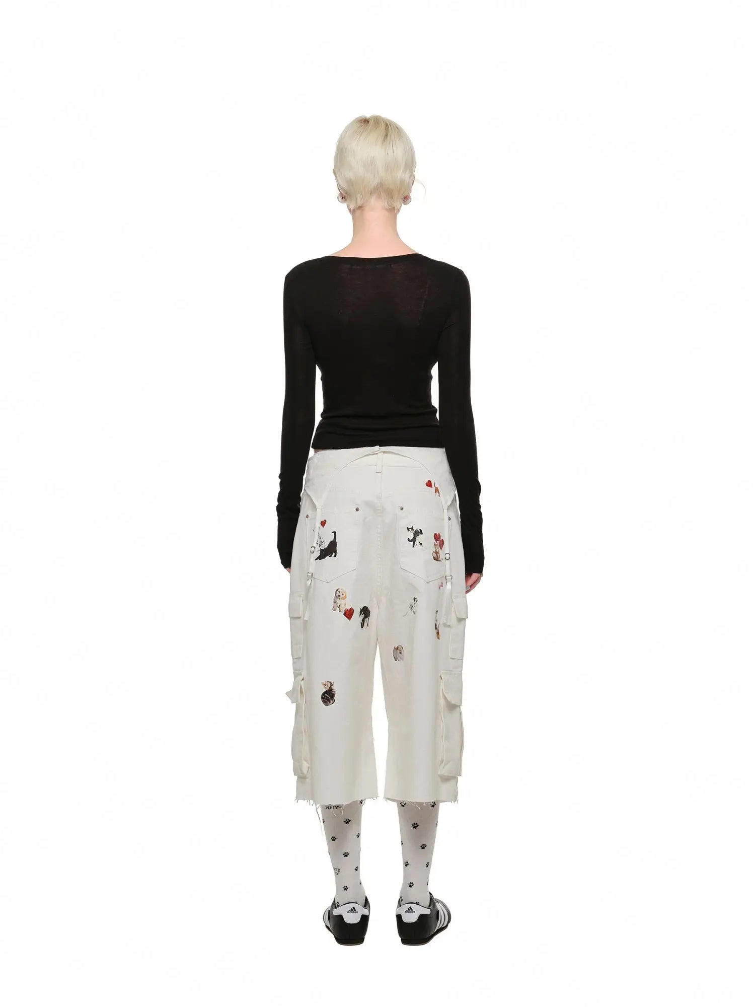 1Jinn Studio Studded Deep V Tee | Canton Collective