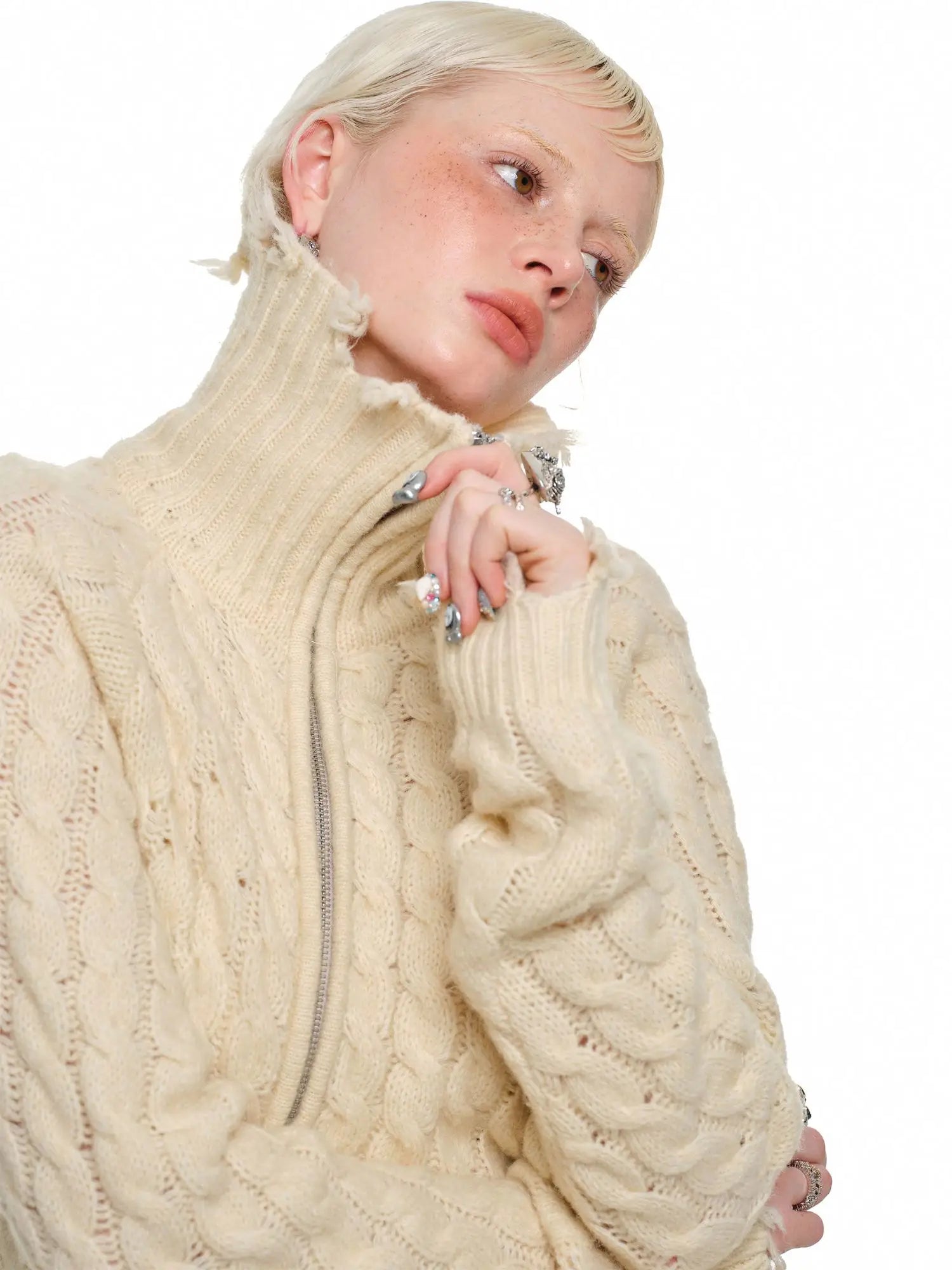 1Jinn Studio Twist Front Zip Knit | Canton Collective