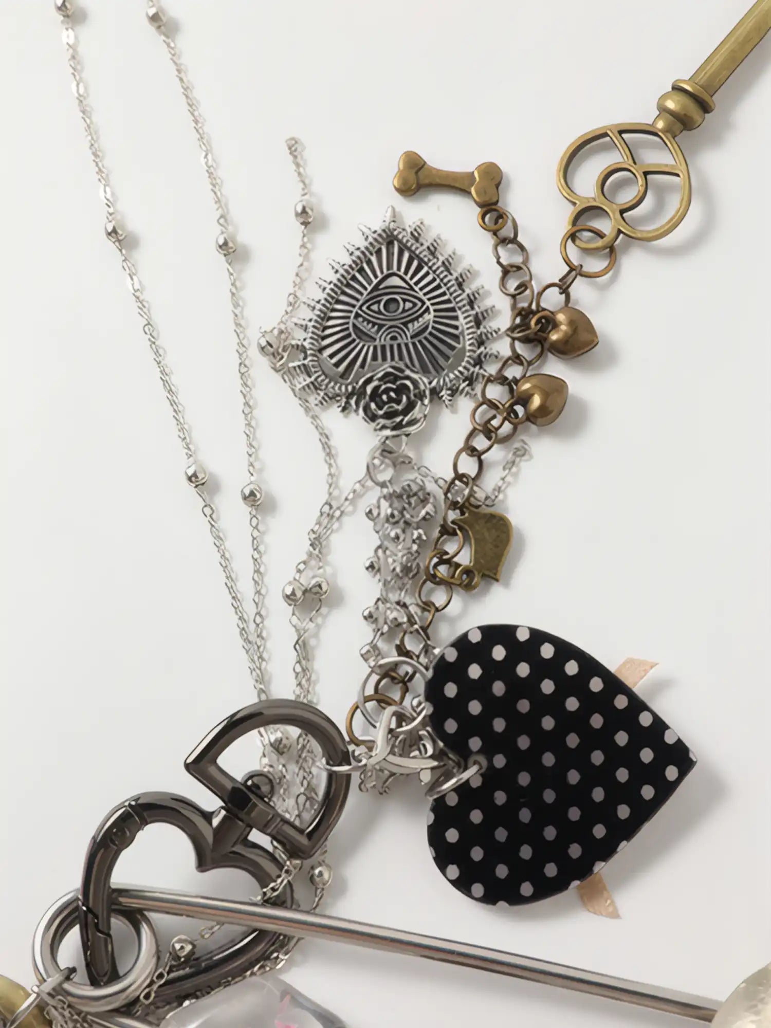 2th Desire Vintage Heart Flower Pendant | Canton Collective