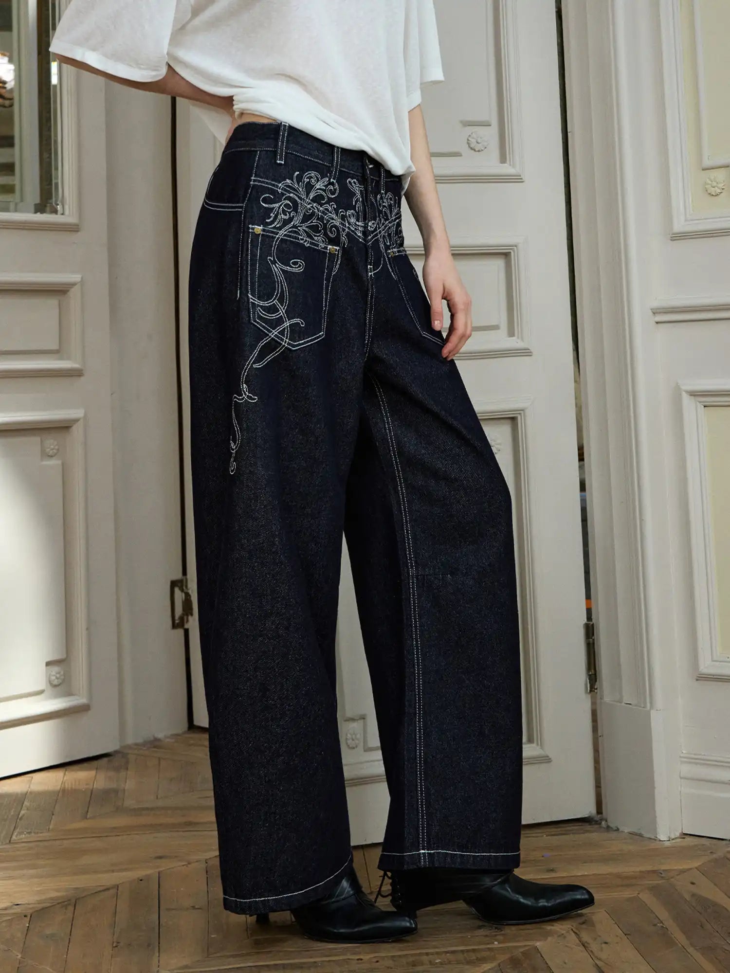 Deleteex Y2K Vibe Claywashed Blade Jeans With Art Deco Swirl Embroidery | Canton Collective