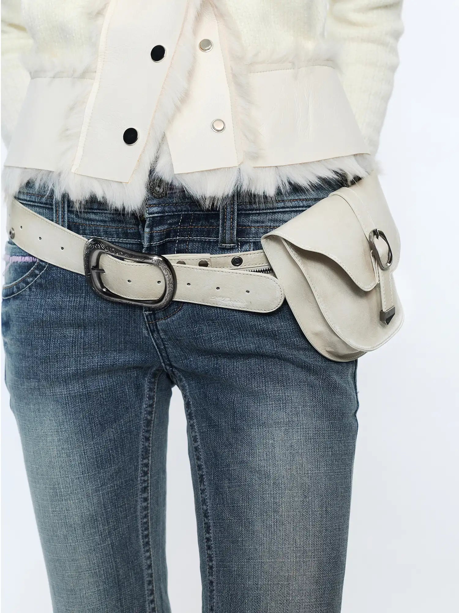 2th Desire Y2K Western Leather Zip Belt With Detachable Saddle Waist Pouch | Canton Collective