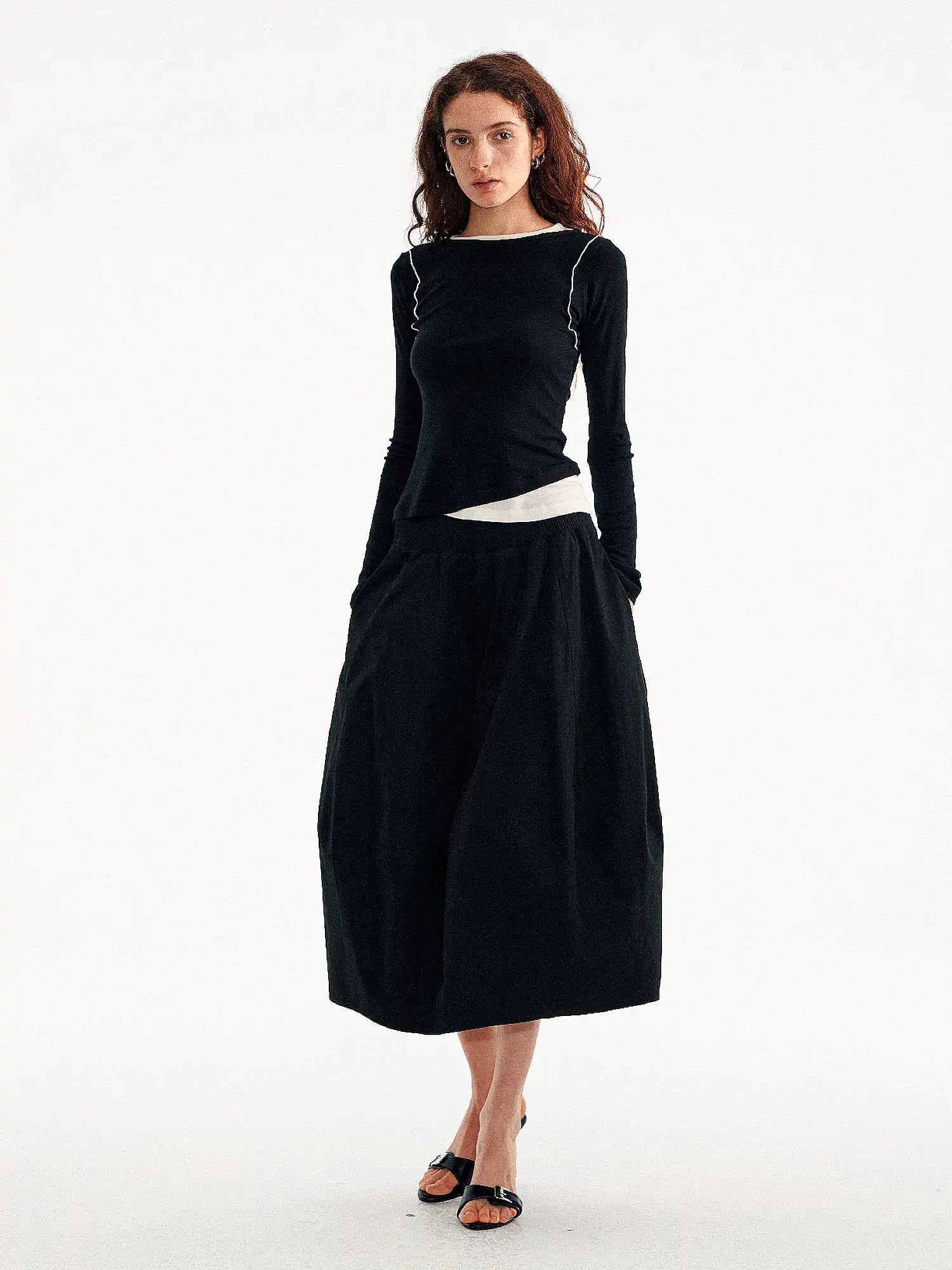 Muse Naps Basic Black Ruched Balloon Midi Skirt | Canton Collective