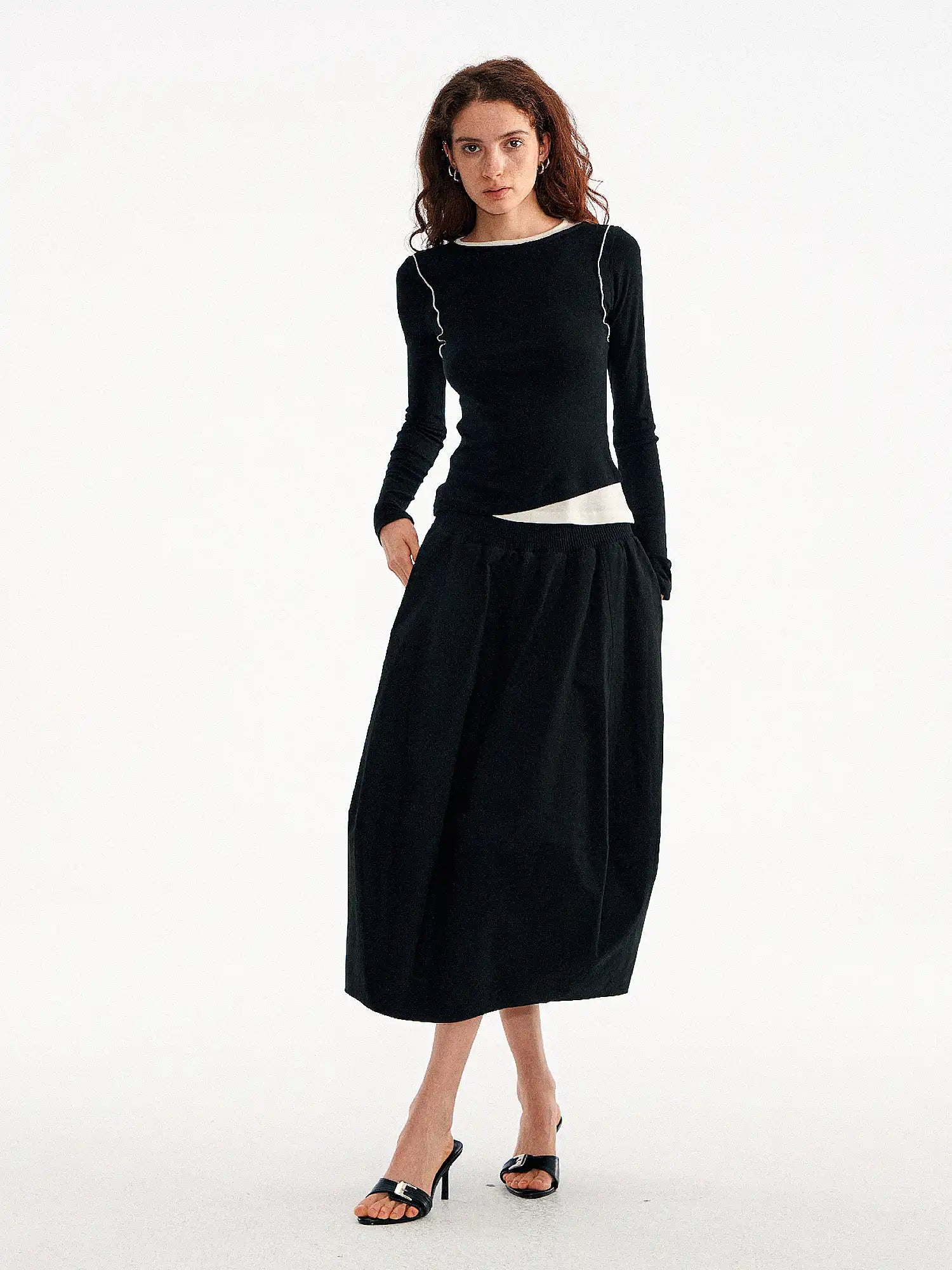 Muse Naps Basic Black Ruched Balloon Midi Skirt | Canton Collective