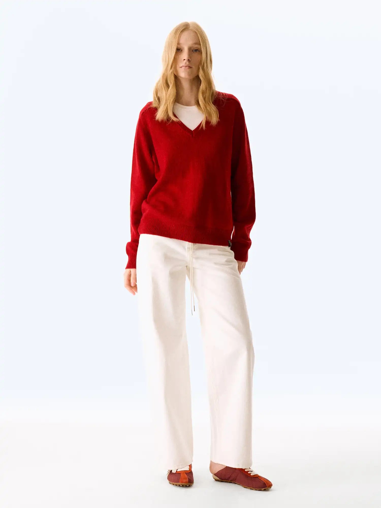 FIRST FLOOR Basolan Wool V-Neck Sweater | Canton Collective