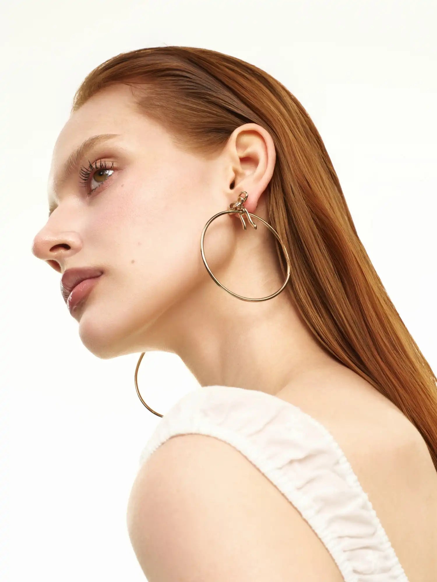 1Jinn M2M Champagne Gold Zircon Bow Hoop Earrings | Canton Collective