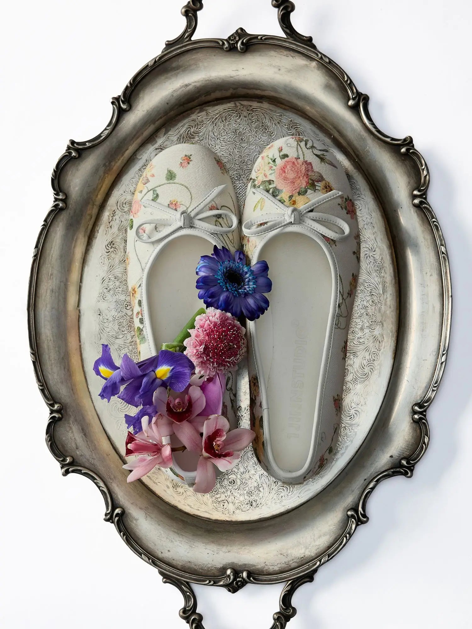 1Jinn Studio Garden Bow Flats | Canton Collective