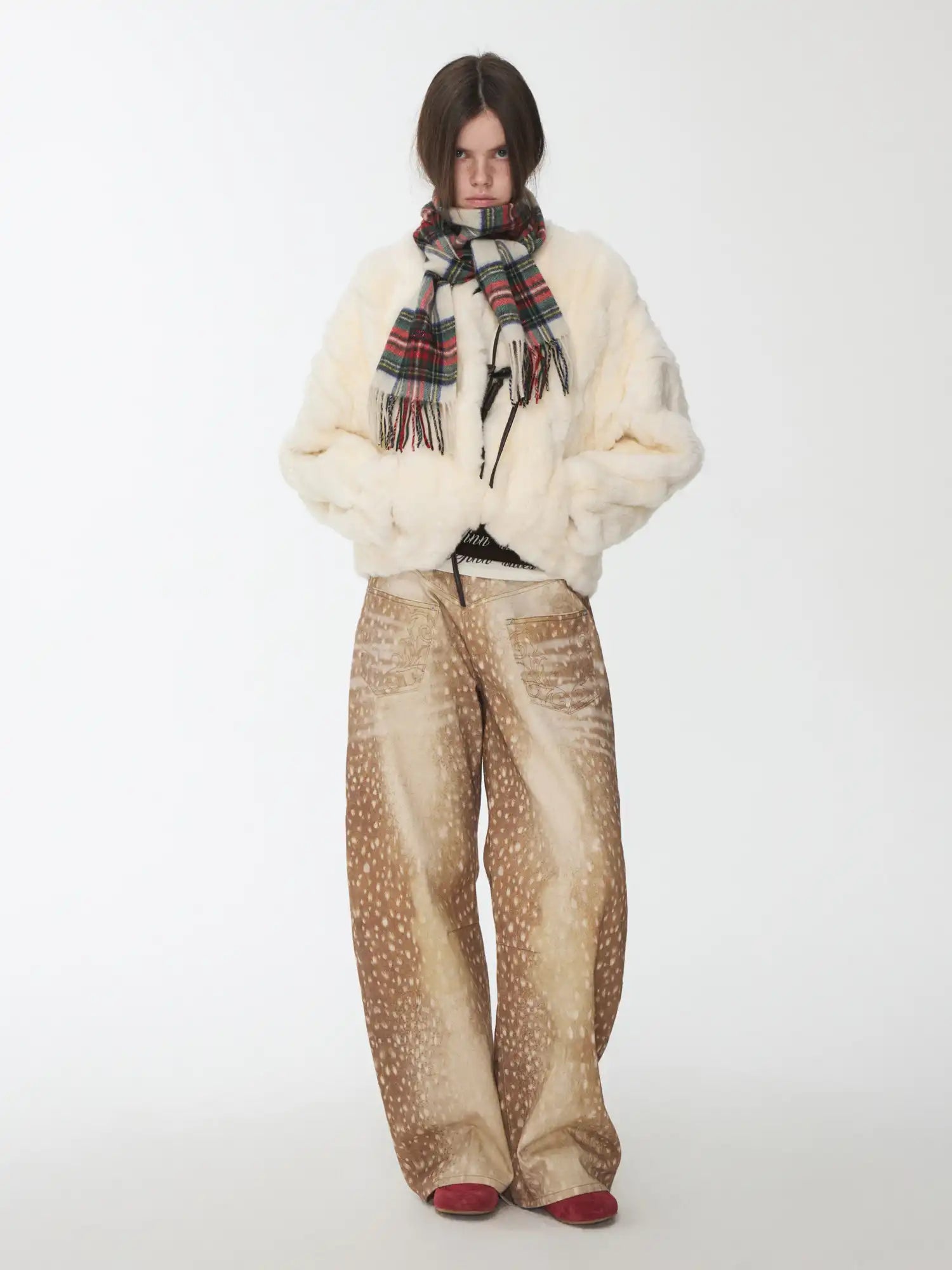 1Jinn Studio Rabbit Round Neck Duffle Coat | Canton Collective