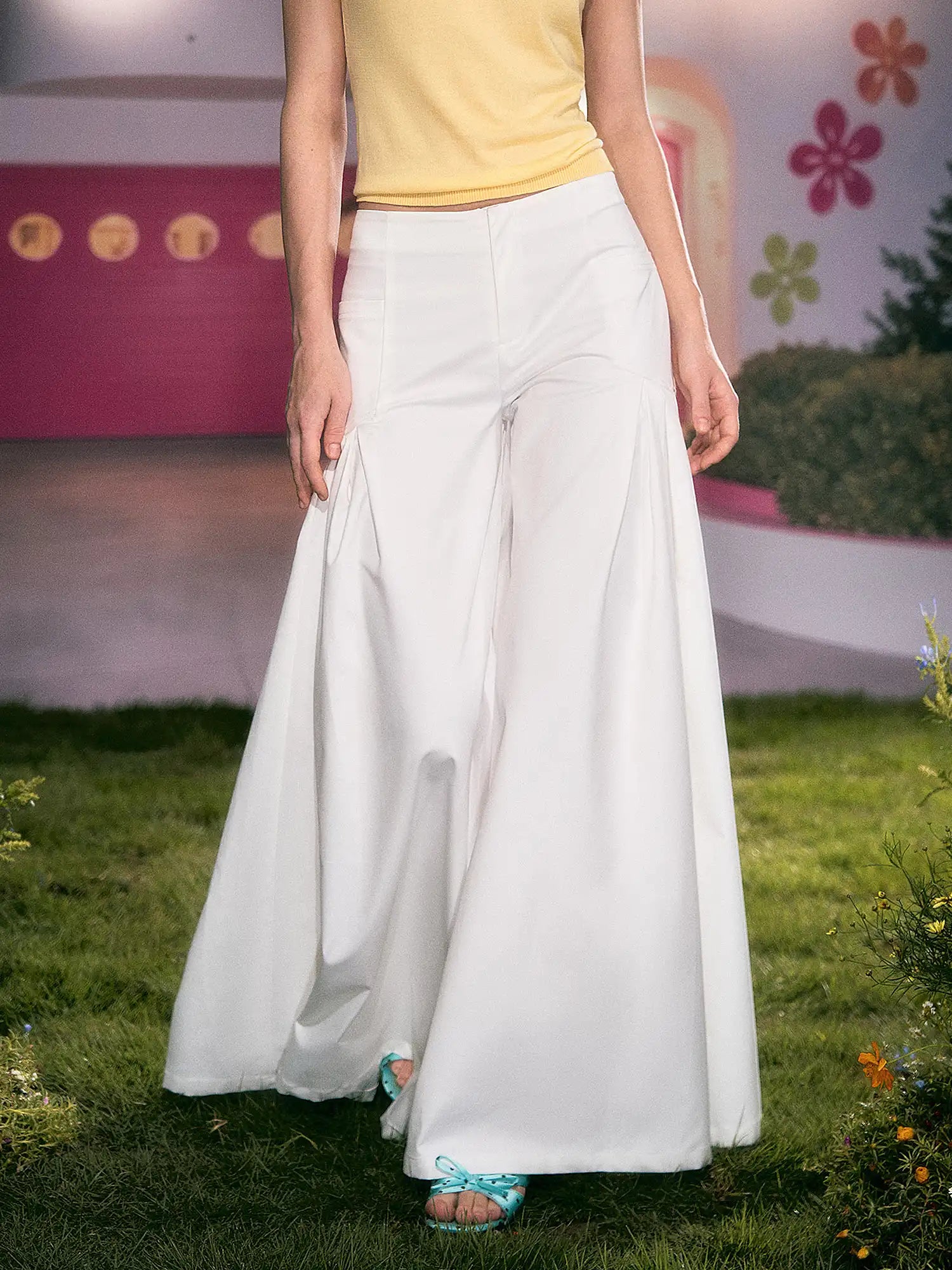 Deleteex Slouchy Pleated Flare Wide Leg Pants | Canton Collective