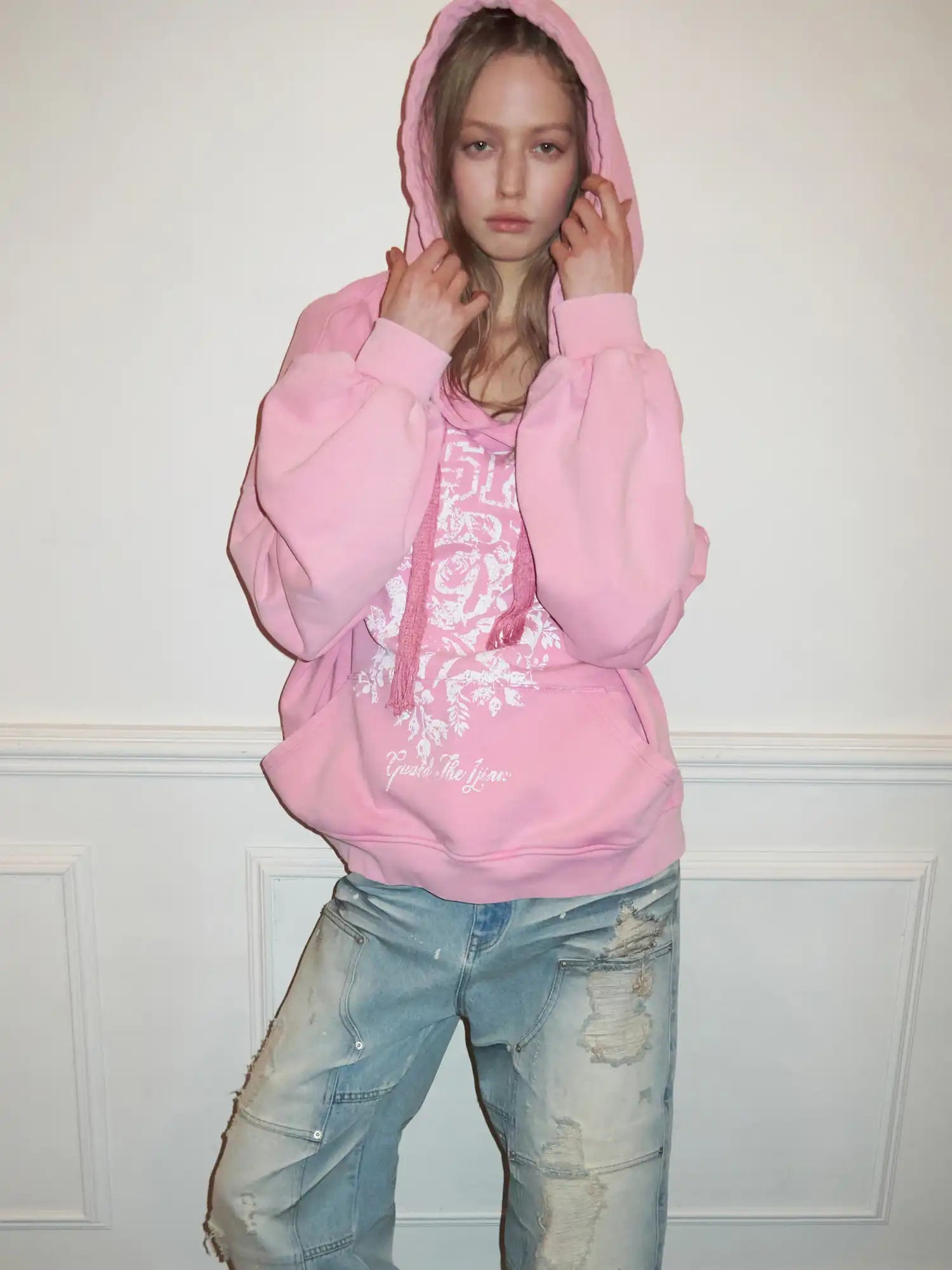 1Jinn Studio Streetwear Hoodie With Big Hood | Canton Collective