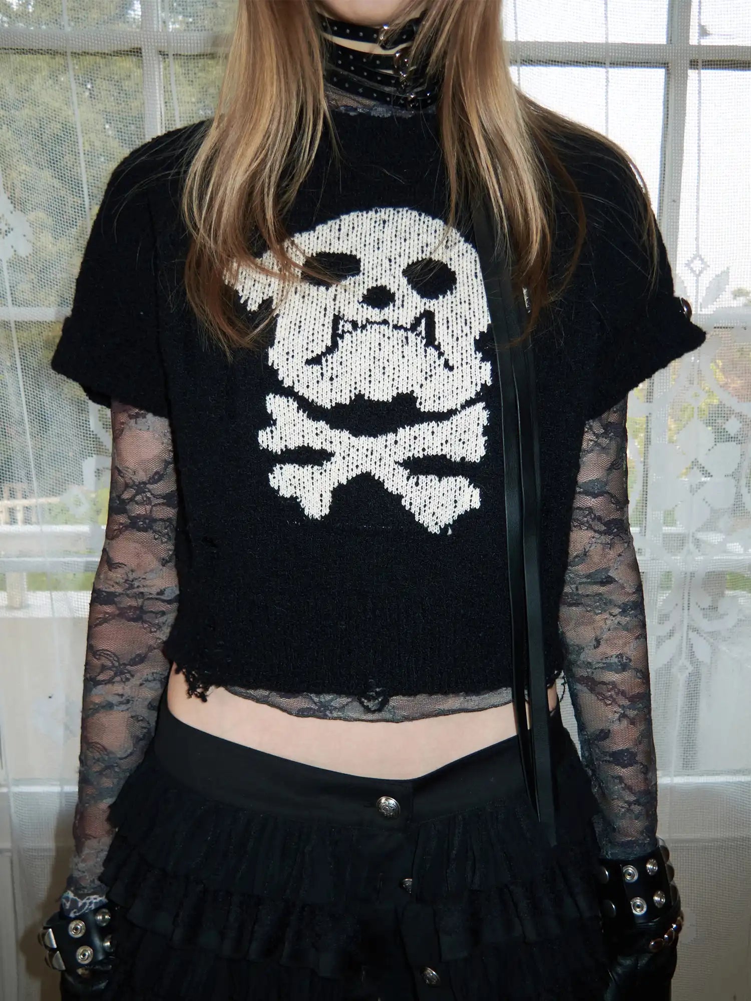1Jinn Studio Y2K Skull Puppy Distressed Short-sleeve Crop Sweater | Canton Collective
